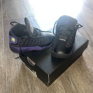Jordan 13 Retro Black/Court Purple-white 8c